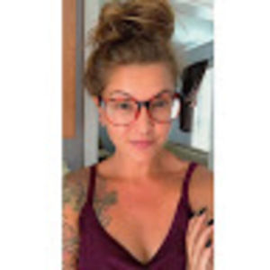 Meet your Posher, Cassandra